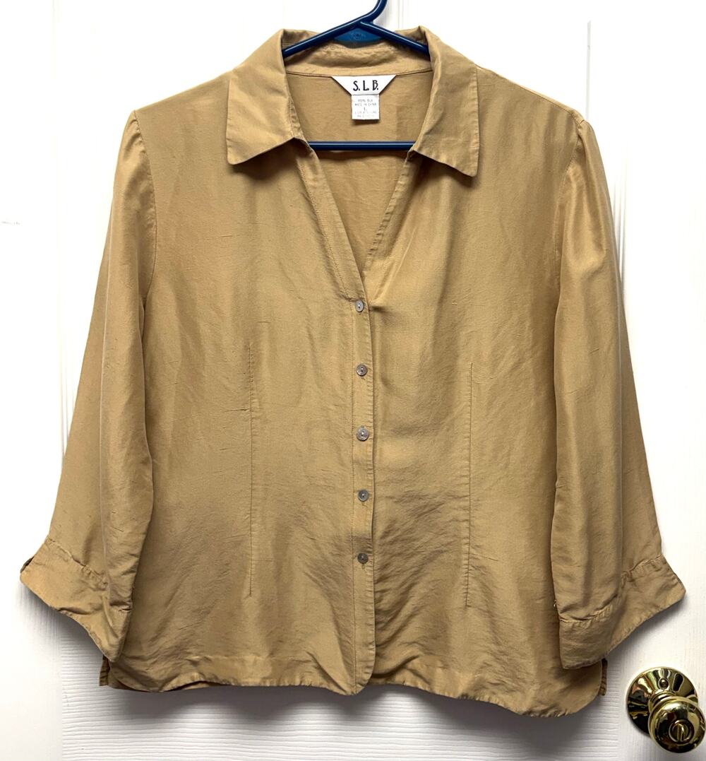 SLB Blouse 100% Silk Tan Gold Button Front Womens Large Lightweight Top